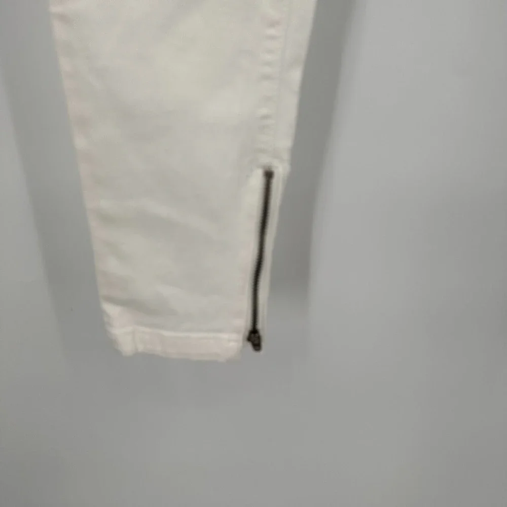 Vince Jeans Women's 27 White Denim Slim Low Rise Ankle Zip Skinny Leg DV117-2241